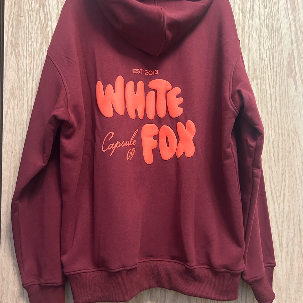 White Fox “Capsule 09 Star of the Moment” Oversized Hoodie Burgundy - Picture 4 of 5